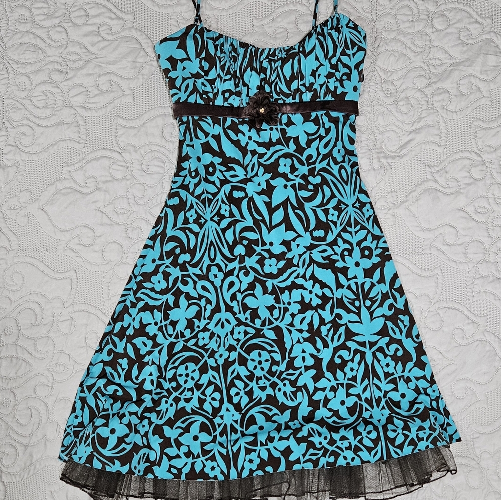 NEW Junior Dress